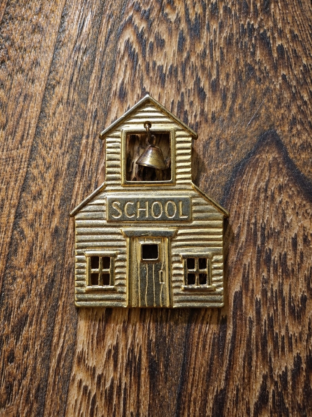 Vintage Schoolhouse Brooch Pin - Women Jewelry Brooches